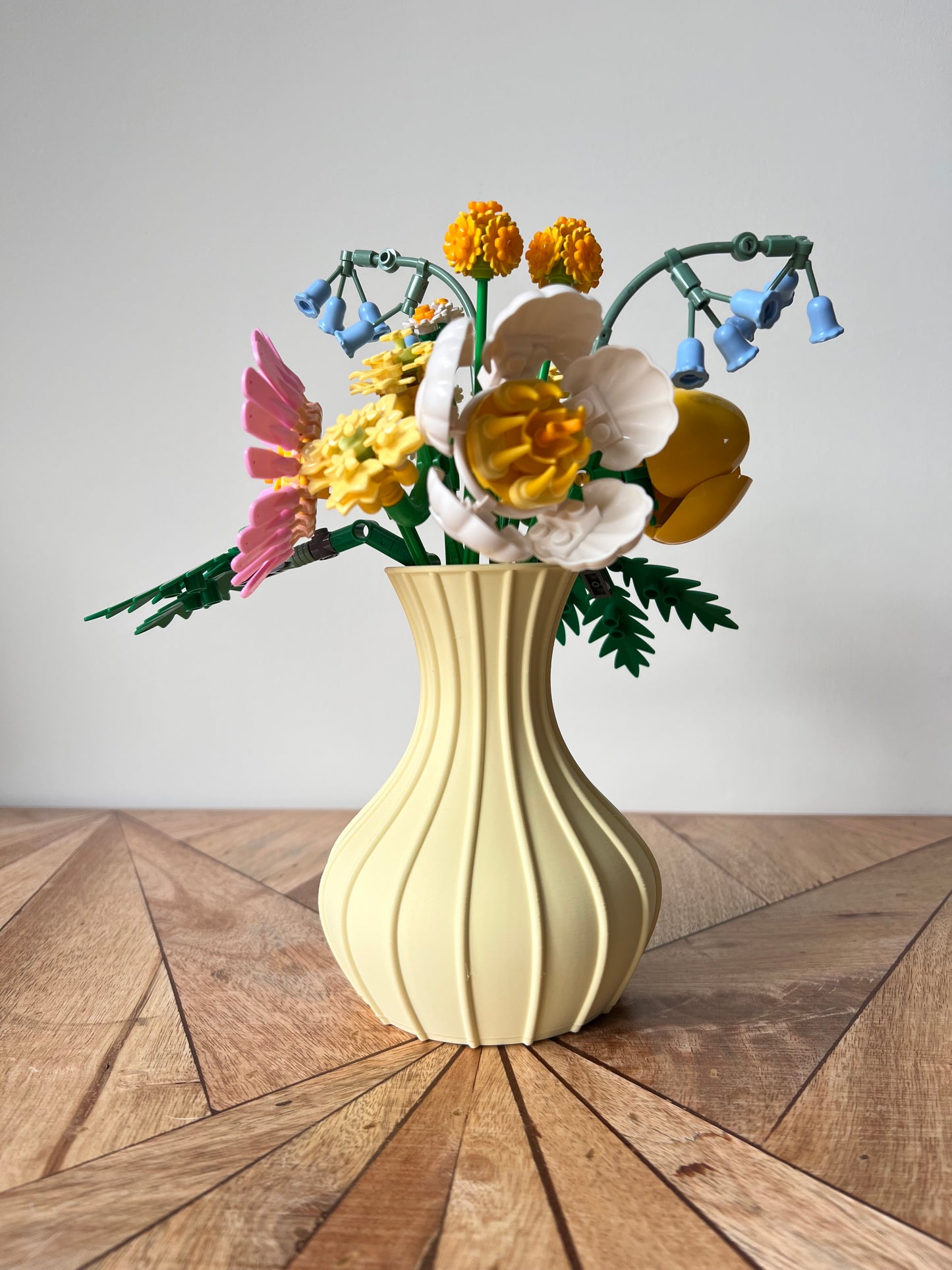 Lily | Ribbed Fluted Vase