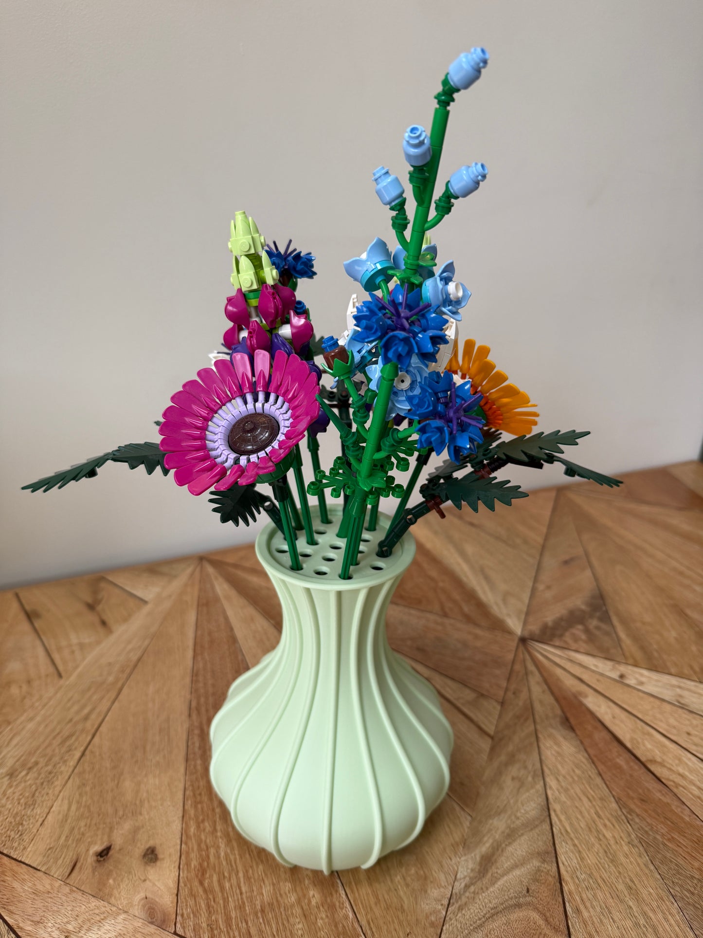 Lily | Ribbed Fluted Vase