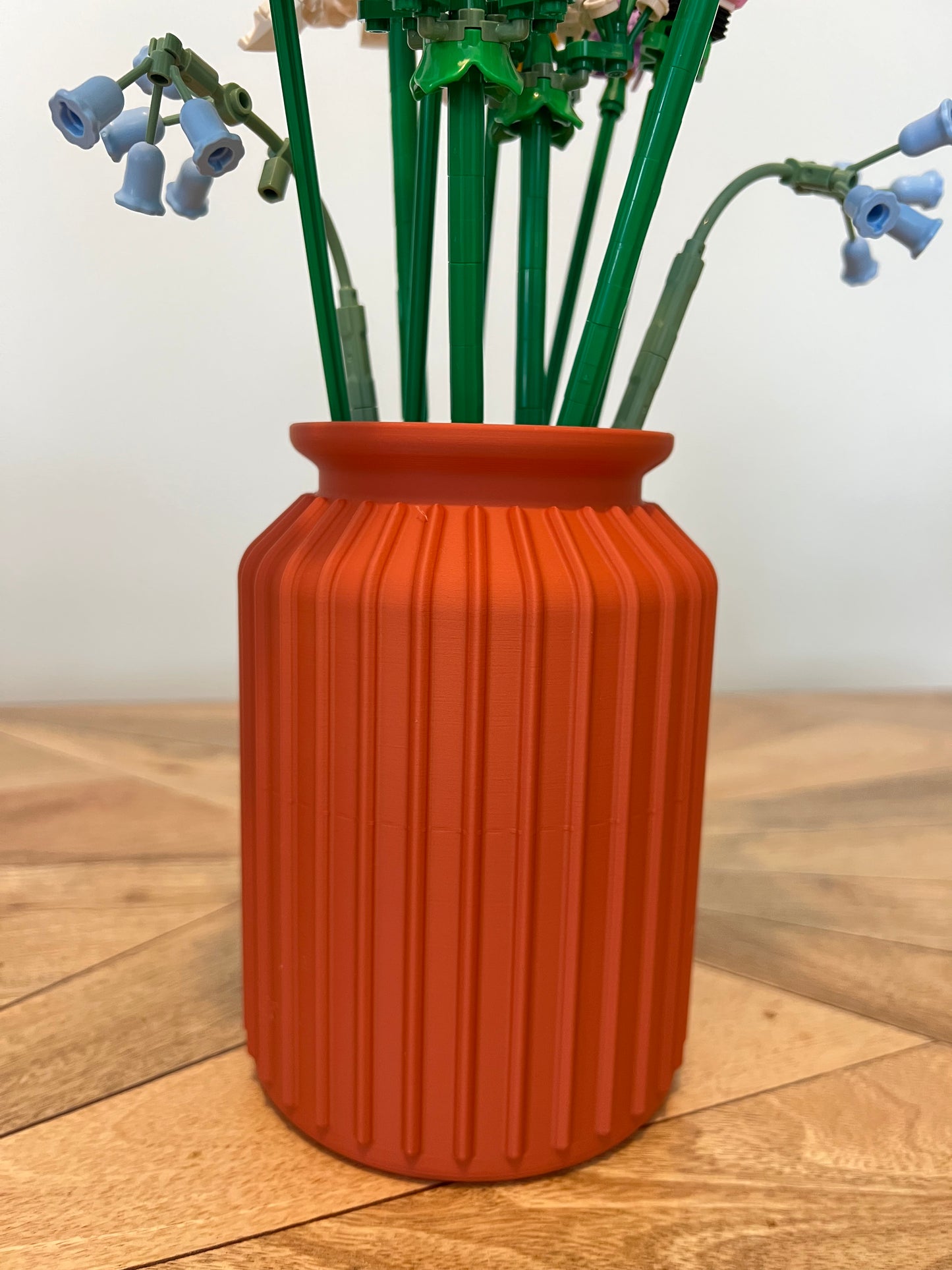 Zinnia Ribbed Cylinder Vase for LEGO® & Artificial Flowers