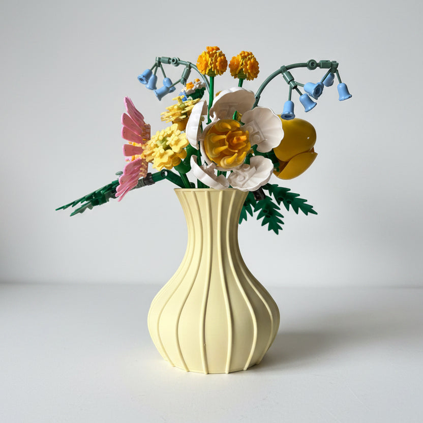 Lily ribbed vase for LEGO and artificial flowers