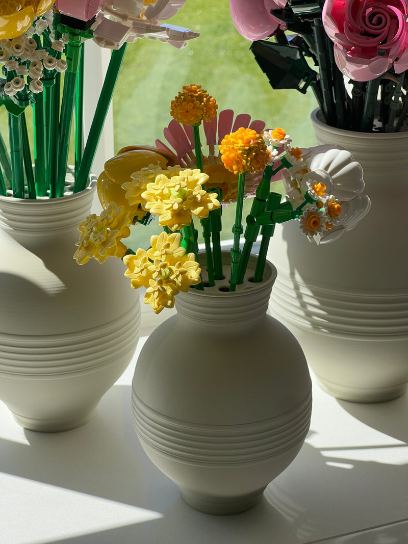 Peony Round Striped Vase for LEGO® & Artificial Flowers